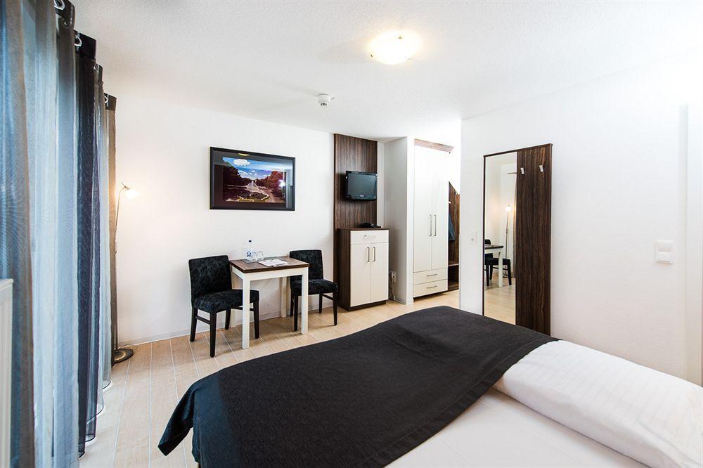 4Mex Hotel & Living Munchen Bagian luar foto